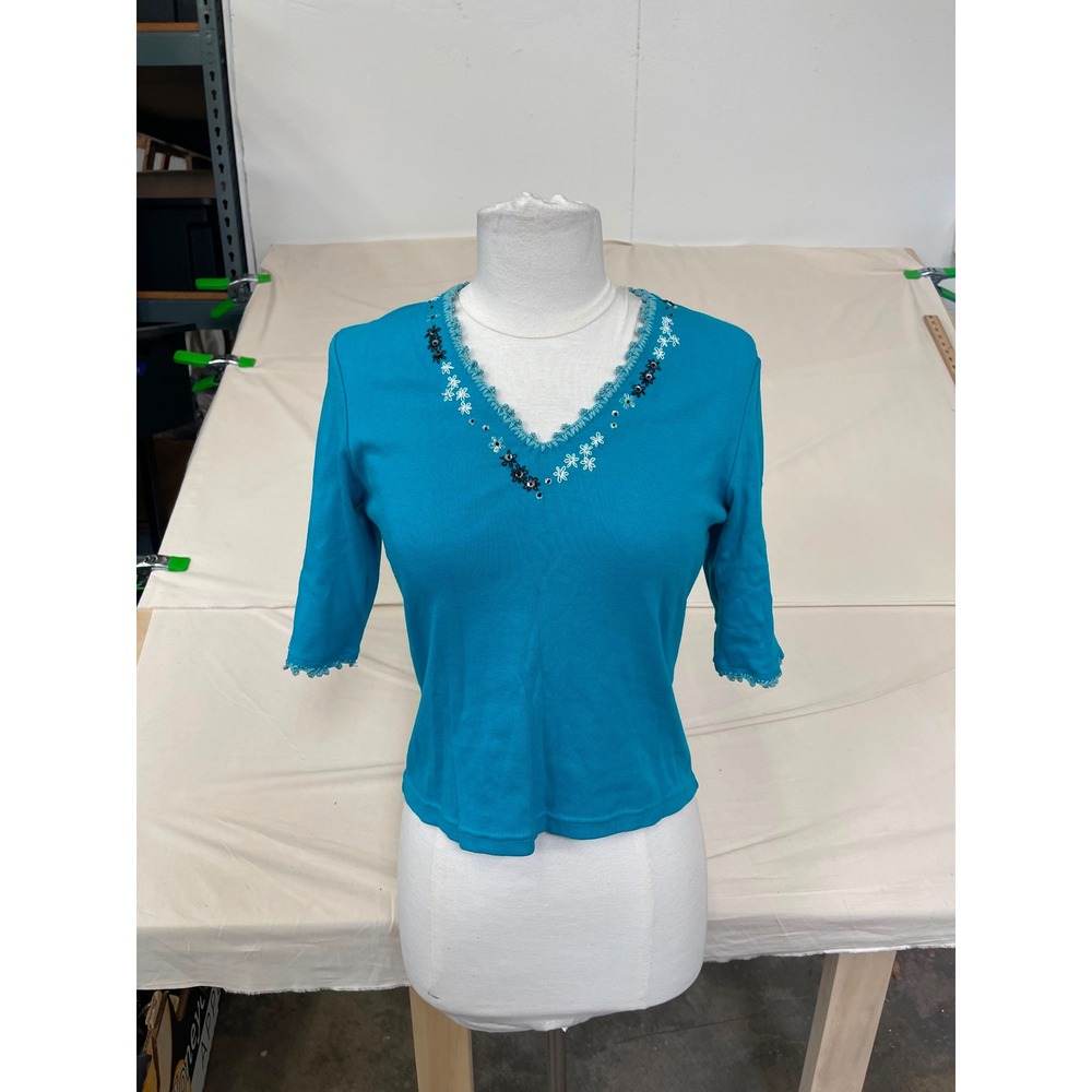 NYBASED Teal Blue Cotton V-Neck Floral Embroidered 3/4 Sleeve Top Medium